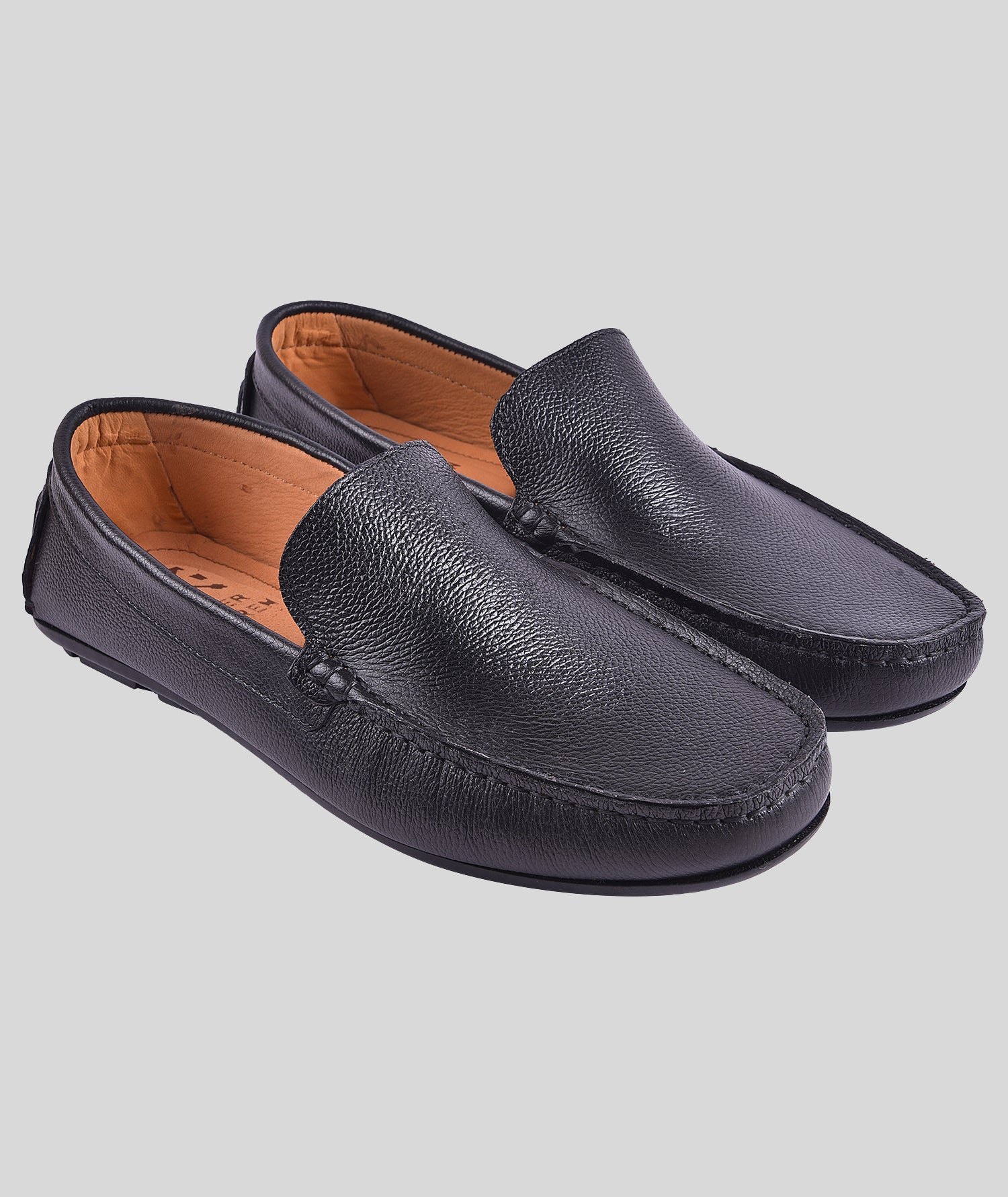 Milled Leather Plain Loafer For Men