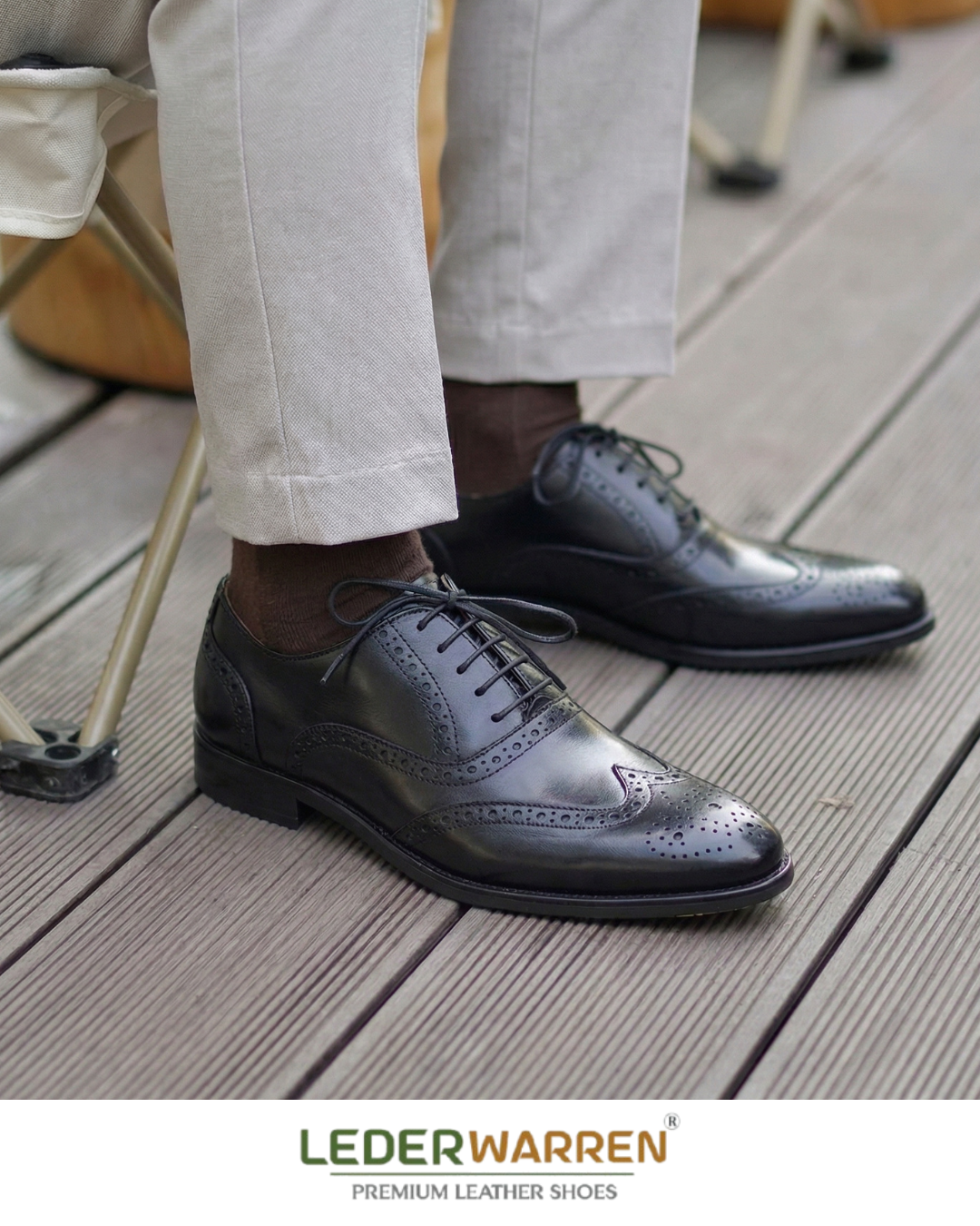 LEDERWARREN Broque Black Formal Shoes